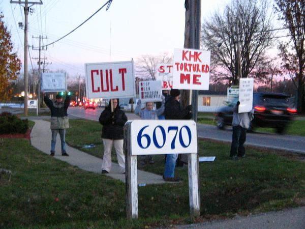 Nov 30, 2007 Kids Helping Kids A Pathway Family Center Protest